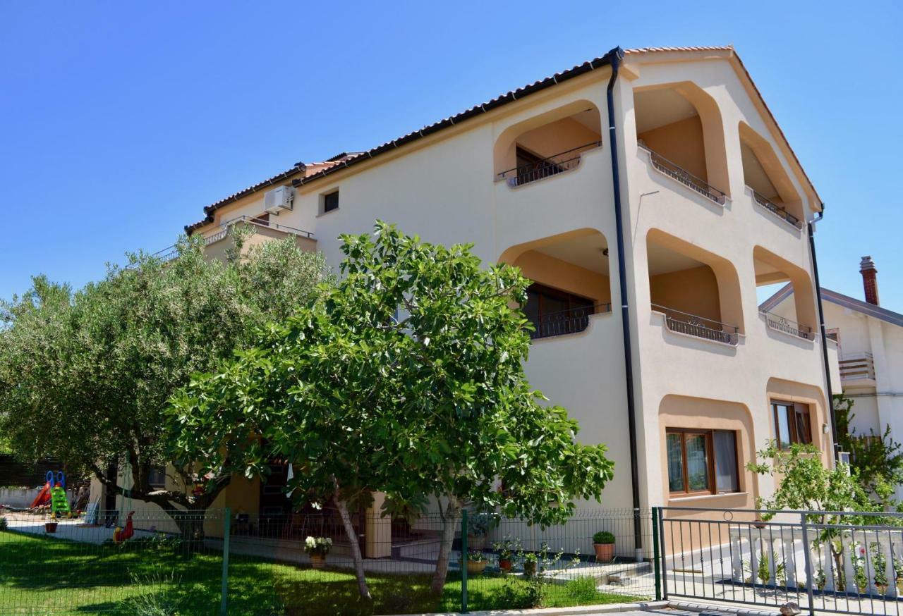 Iva Apartmani Vodice Exterior photo